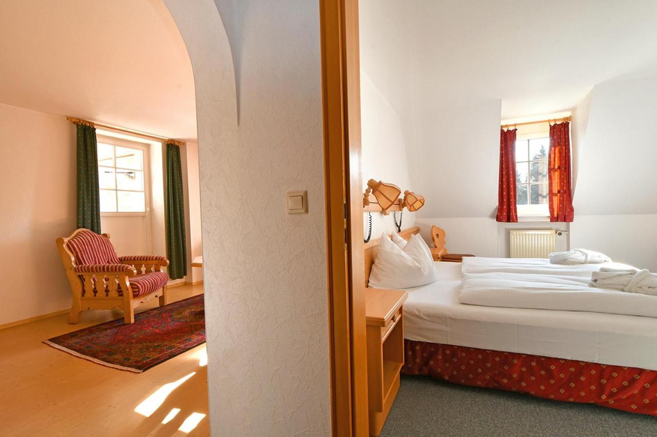 Landhotel Altes Zollhaus Hermsdorf  Exteriör bild
