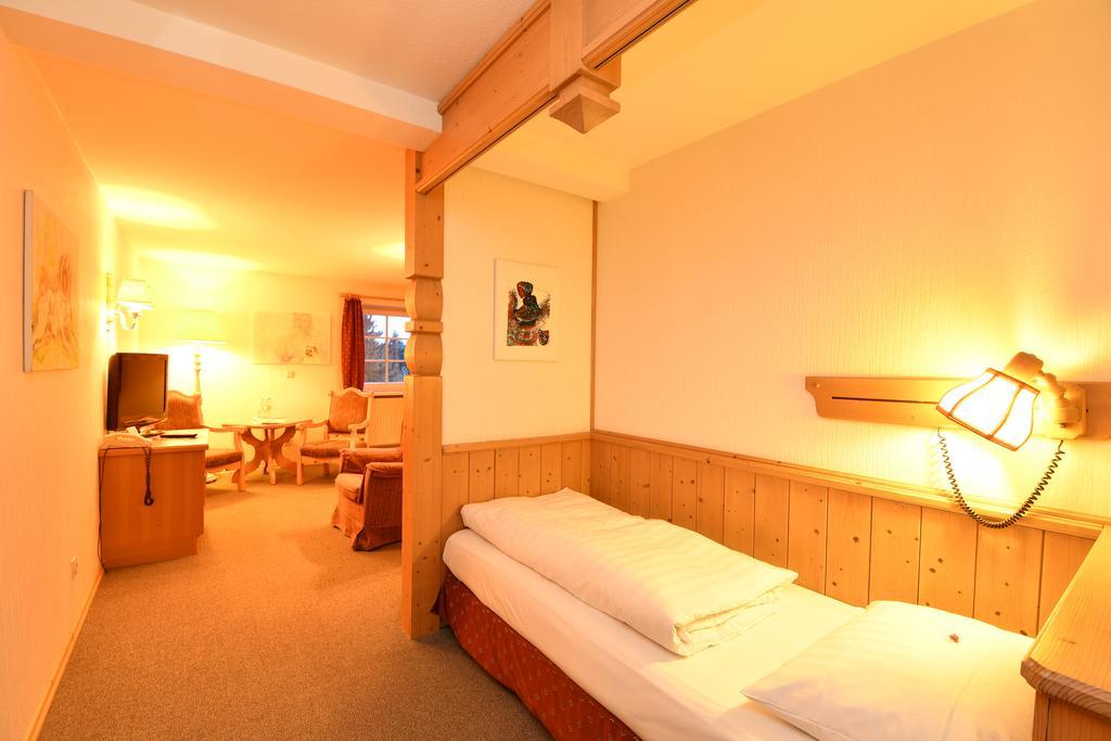 Landhotel Altes Zollhaus Hermsdorf  Exteriör bild